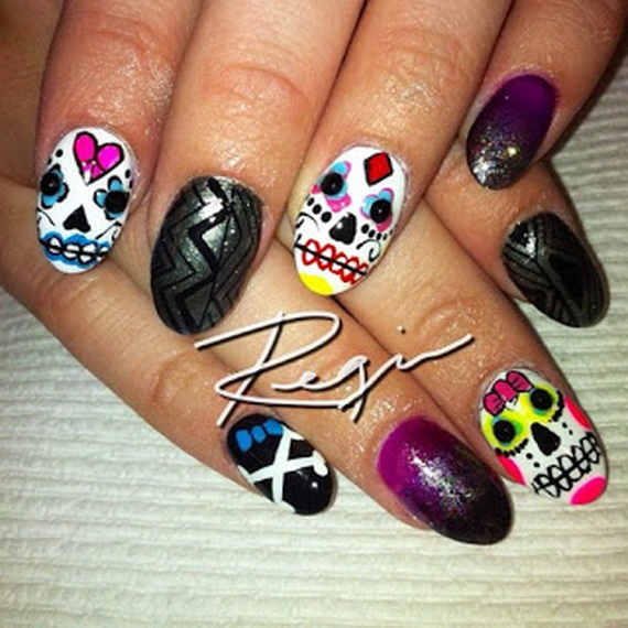 Beautiful 'Day of the Dead' Nail Art Designs