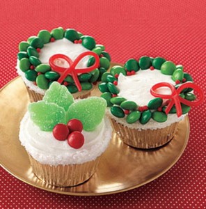 The Cutest Christmas Cupcake Ideas Ever - family holiday.net/guide to ...