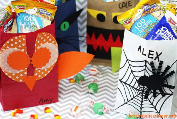 Easy Ideas for Halloween Treat Bags and Candy Bags