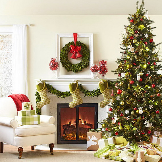 How to Decorate a Christmas Tree Traditionally In Easy Steps - family ...